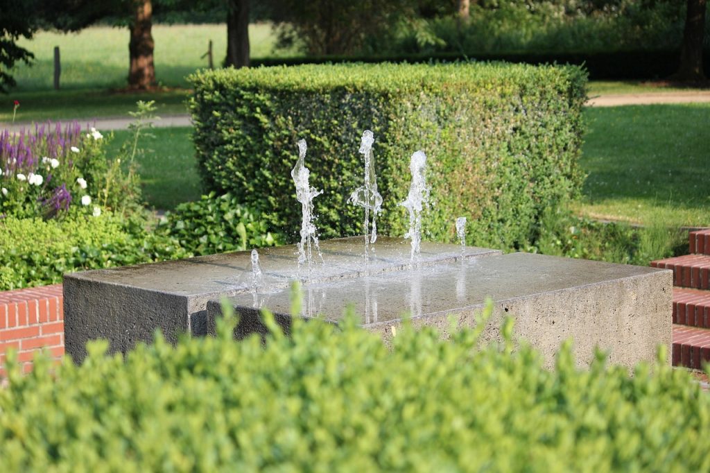 Park, water, water feature — Advantages You Get from Shoulder holster