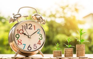 Clock, money, growth — Social Security Checks: Who Qualifies and How Much You Can Get